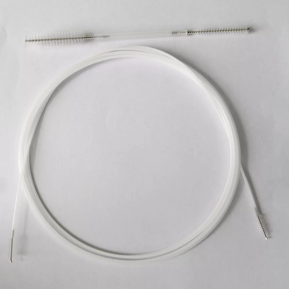 In che modo la spazzola per la pulizia dell'endoscopio auricolare migliora la manutenzione degli strumenti medici?